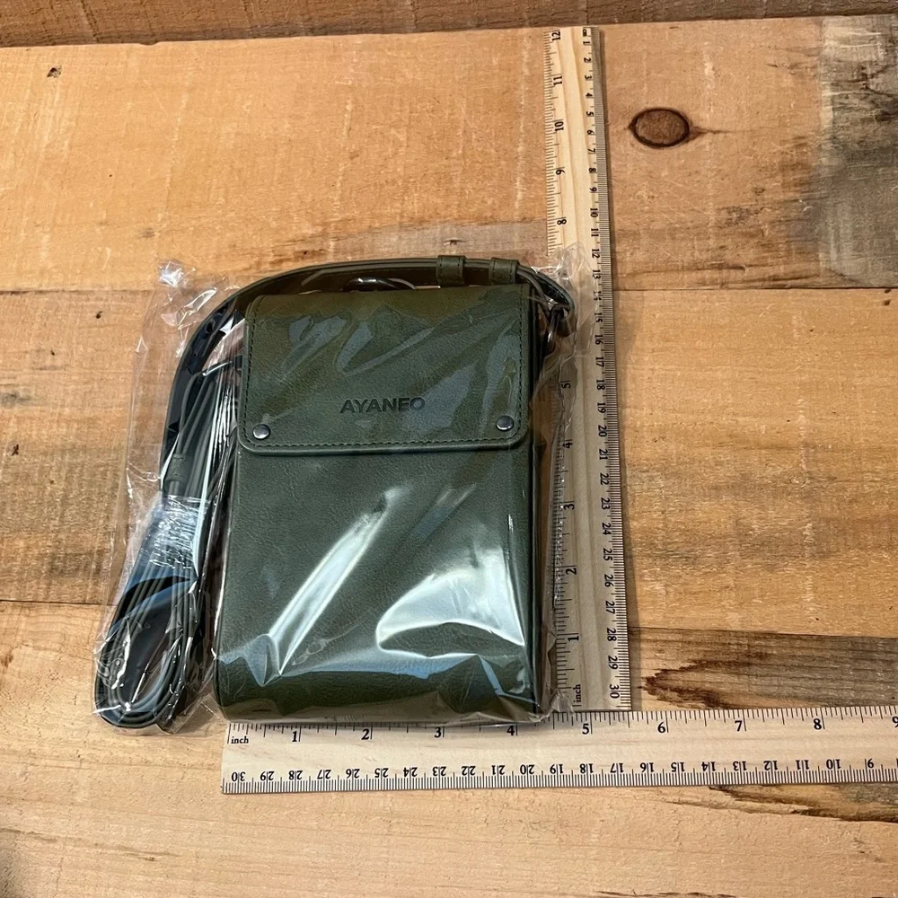 AYANEO Pocket DMG Handheld Game Vintage Shoulder Bag Green NIB